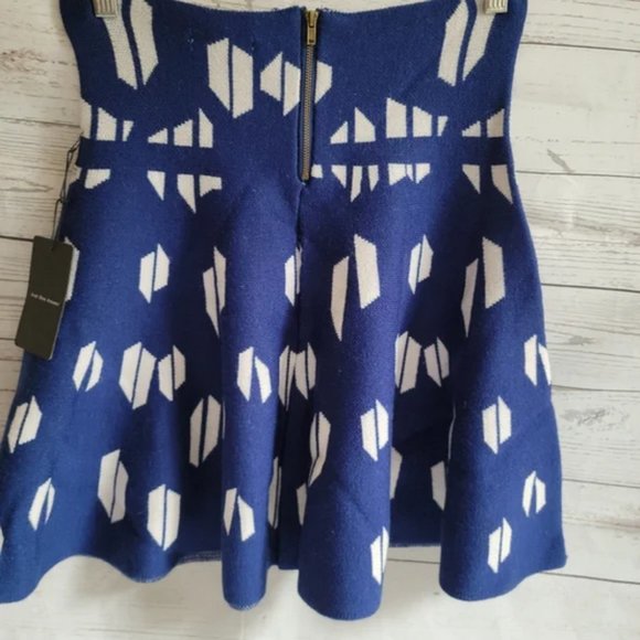 NWT JOA Anthropologie Loa Angeles Knit 525 Blue and White Fit & Flare Skirt S - Picture 2 of 8